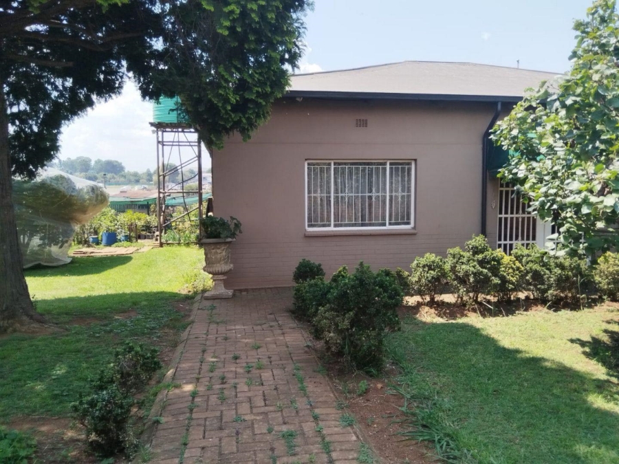4 Bedroom Property for Sale in Bredell Gauteng