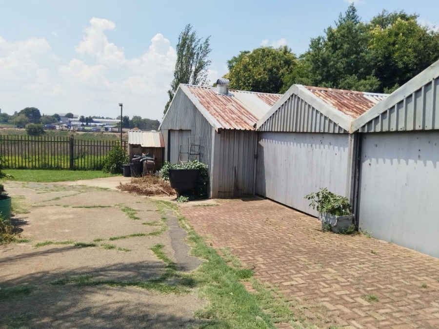 4 Bedroom Property for Sale in Bredell Gauteng