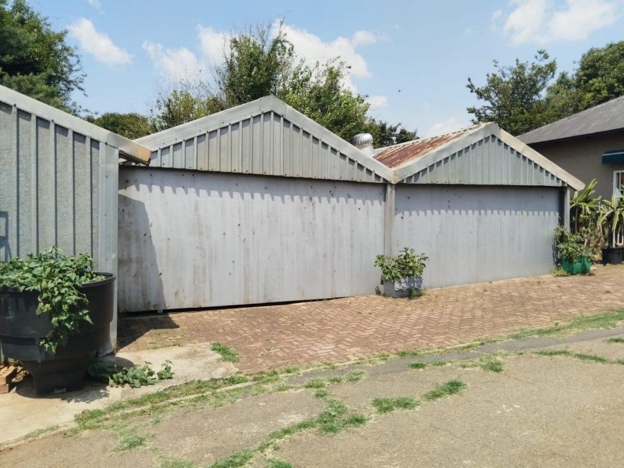 4 Bedroom Property for Sale in Bredell Gauteng
