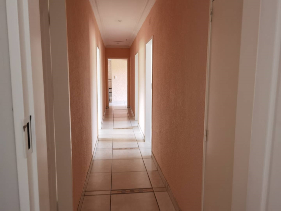 3 Bedroom Property for Sale in Birch Acres Gauteng