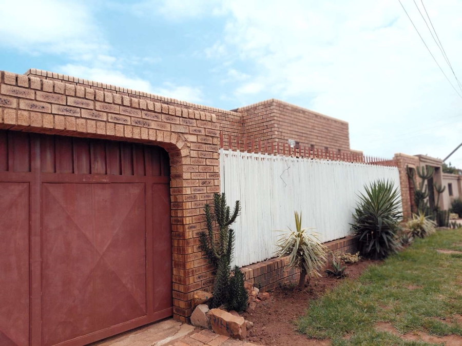 3 Bedroom Property for Sale in Orange Farm Gauteng
