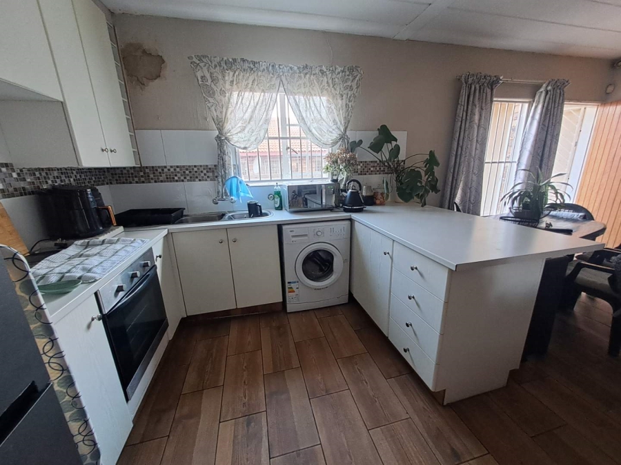 2 Bedroom Property for Sale in Highveld Gauteng
