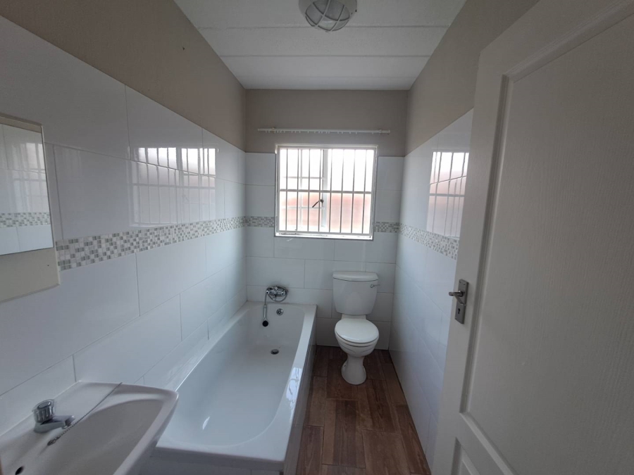 2 Bedroom Property for Sale in Highveld Gauteng