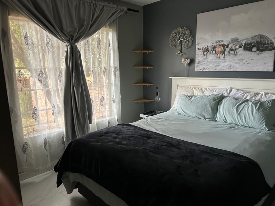 To Let 2 Bedroom Property for Rent in Faerie Glen Gauteng