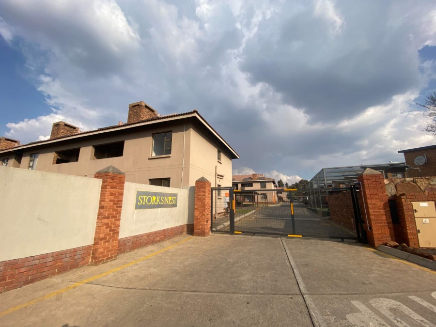 3 Bedroom Property for Sale in Albertsdal Gauteng