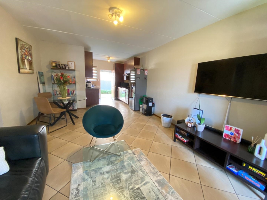 3 Bedroom Property for Sale in Albertsdal Gauteng