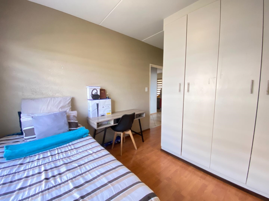 3 Bedroom Property for Sale in Albertsdal Gauteng