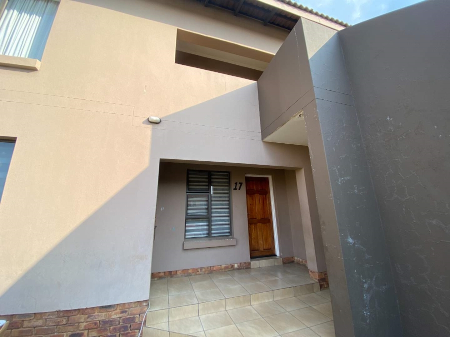 3 Bedroom Property for Sale in Albertsdal Gauteng