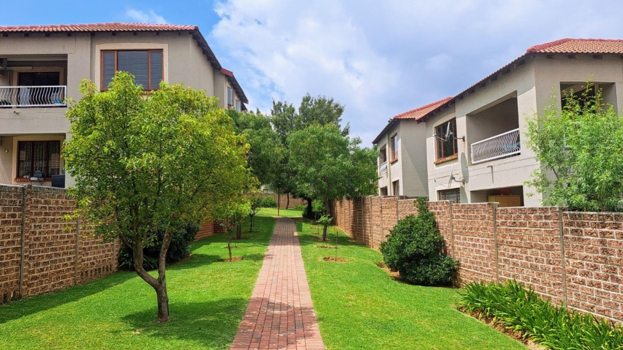 2 Bedroom Property for Sale in Winchester Hills Gauteng