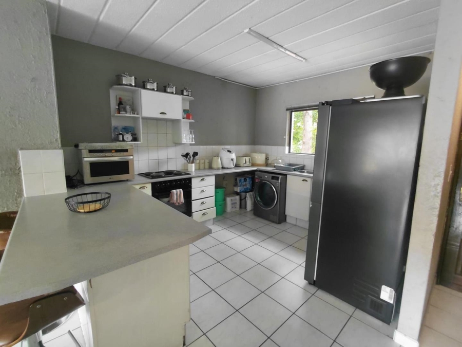 3 Bedroom Property for Sale in Lakefield Gauteng