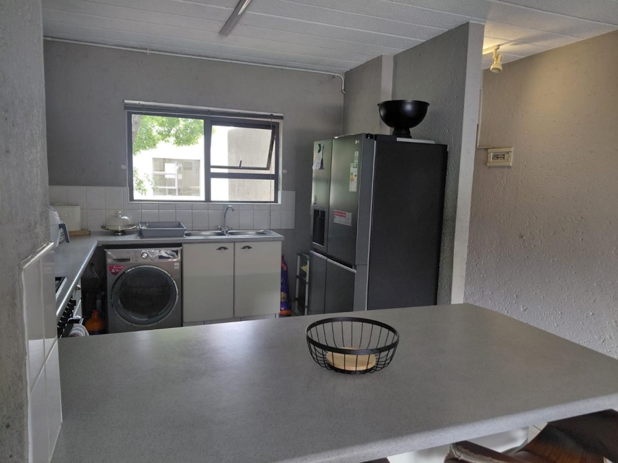 3 Bedroom Property for Sale in Lakefield Gauteng