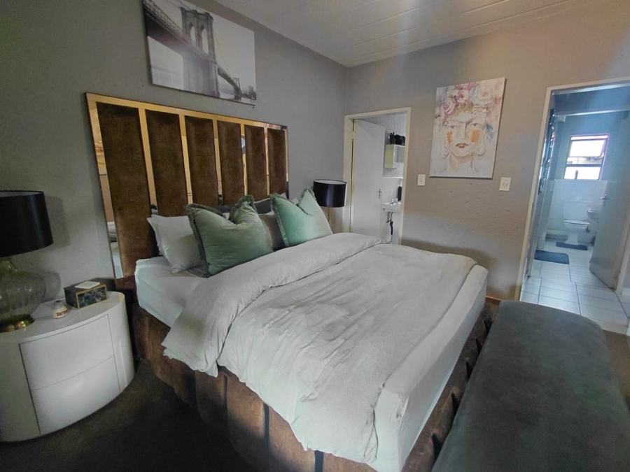 3 Bedroom Property for Sale in Lakefield Gauteng