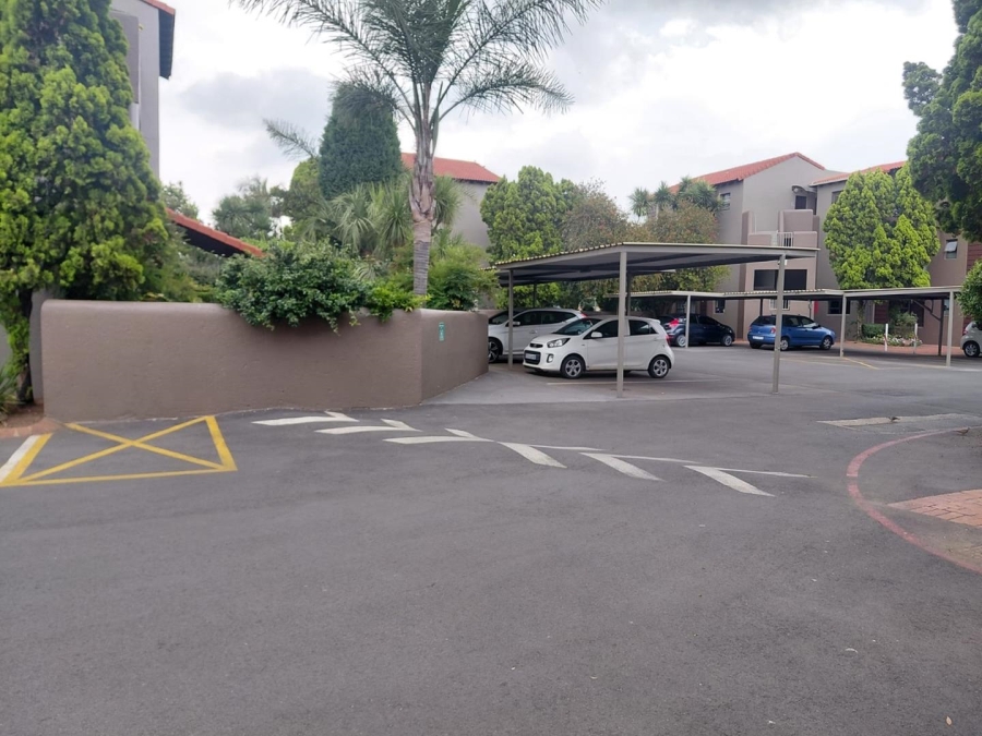 3 Bedroom Property for Sale in Lakefield Gauteng