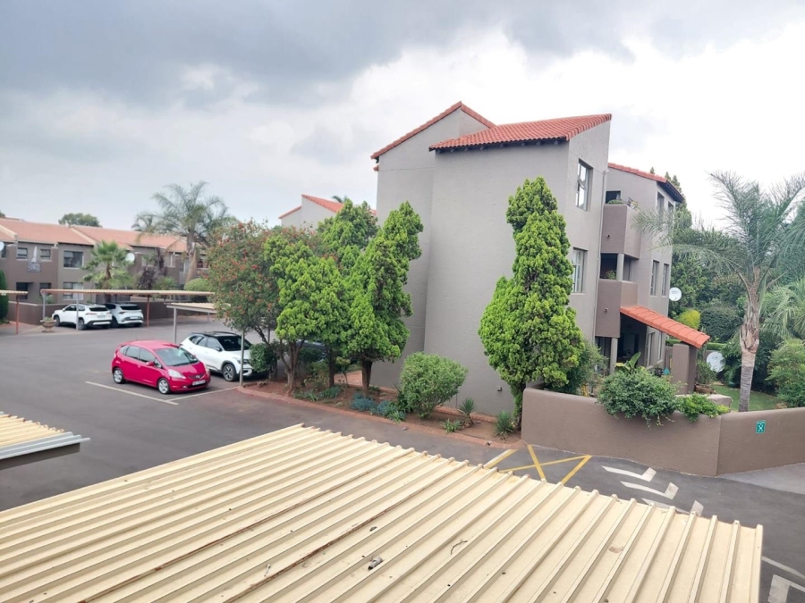 3 Bedroom Property for Sale in Lakefield Gauteng