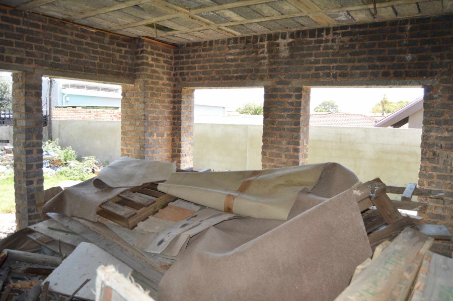 1 Bedroom Property for Sale in New Redruth Gauteng