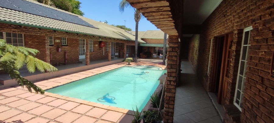 9 Bedroom Property for Sale in Newlands Gauteng