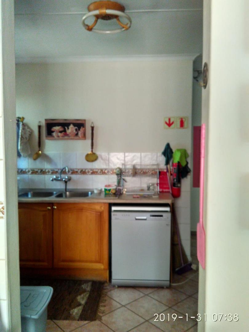 9 Bedroom Property for Sale in Newlands Gauteng