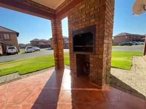 2 Bedroom Property for Sale in Edleen Gauteng