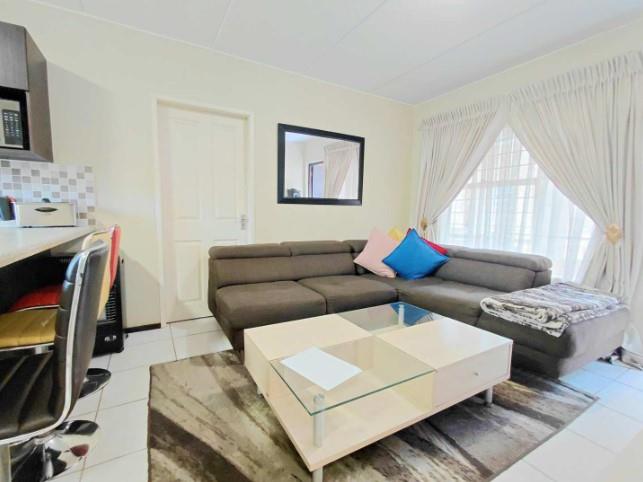 2 Bedroom Property for Sale in Honeydew Gauteng