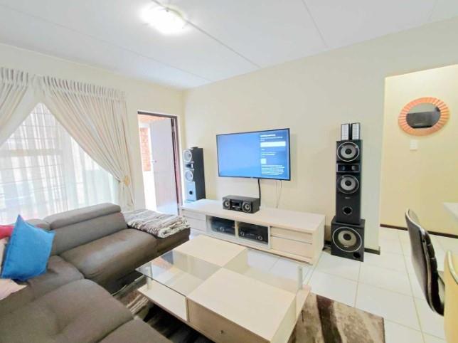 2 Bedroom Property for Sale in Honeydew Gauteng