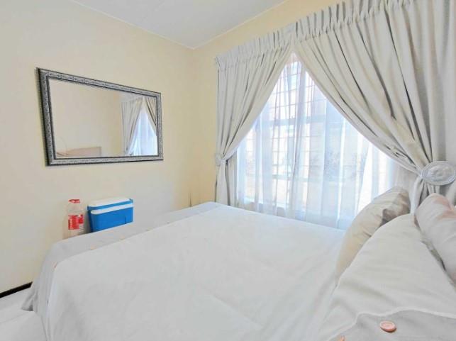 2 Bedroom Property for Sale in Honeydew Gauteng
