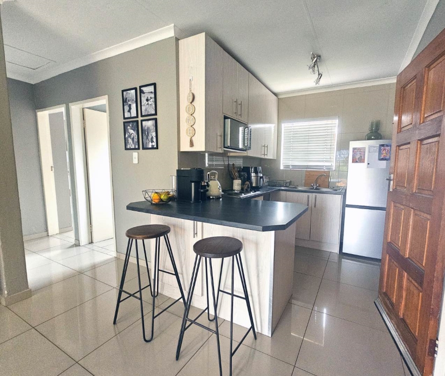 2 Bedroom Property for Sale in Radiokop Gauteng