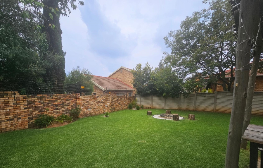 2 Bedroom Property for Sale in Radiokop Gauteng