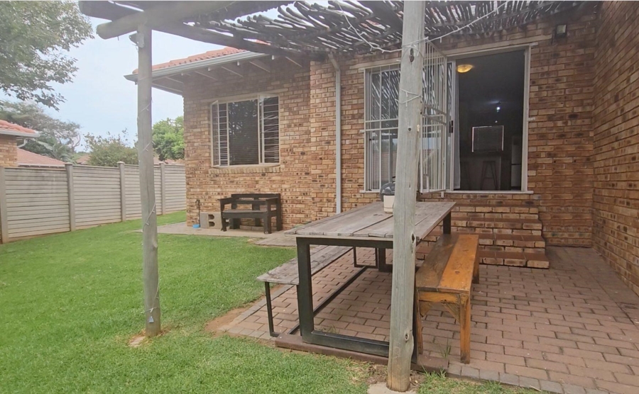 2 Bedroom Property for Sale in Radiokop Gauteng