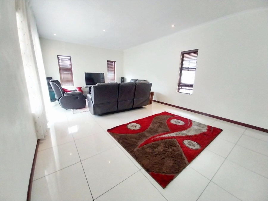 3 Bedroom Property for Sale in Kosmosdal Gauteng