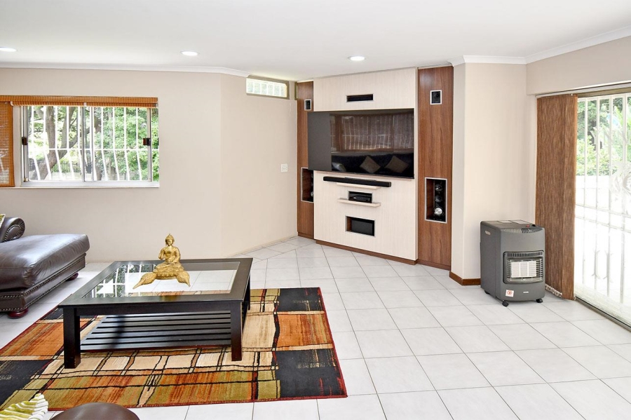5 Bedroom Property for Sale in Bramley Park Gauteng