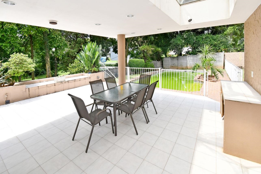 5 Bedroom Property for Sale in Bramley Park Gauteng