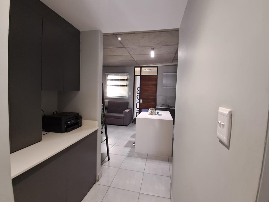 To Let 2 Bedroom Property for Rent in Brooklyn Gauteng