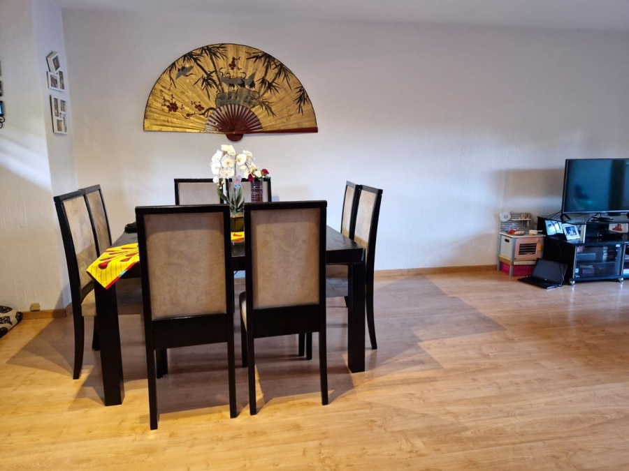 2 Bedroom Property for Sale in Strathavon Gauteng