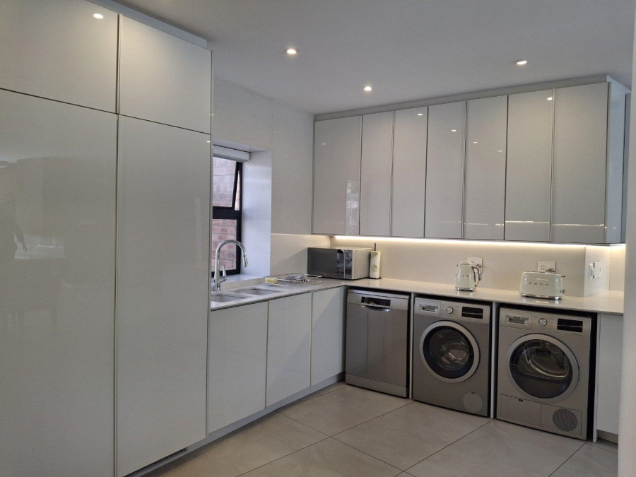 To Let 3 Bedroom Property for Rent in Morningside Gauteng