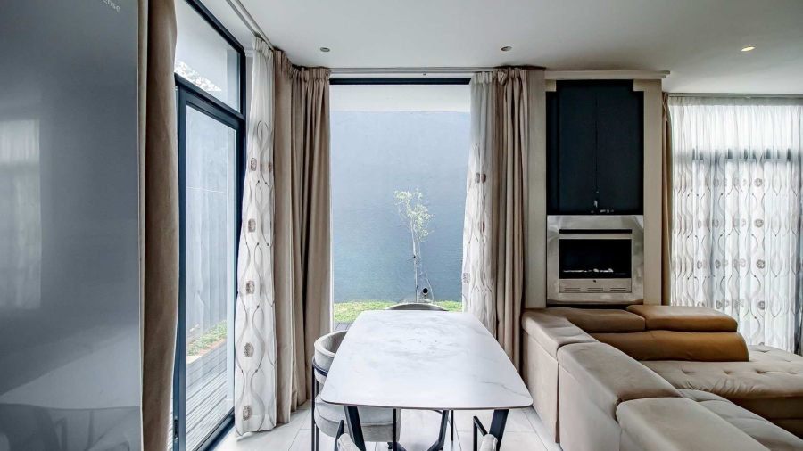 3 Bedroom Property for Sale in Bryanston Gauteng