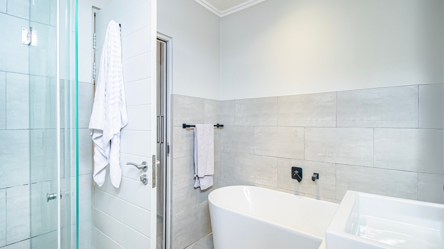 3 Bedroom Property for Sale in Bryanston Gauteng