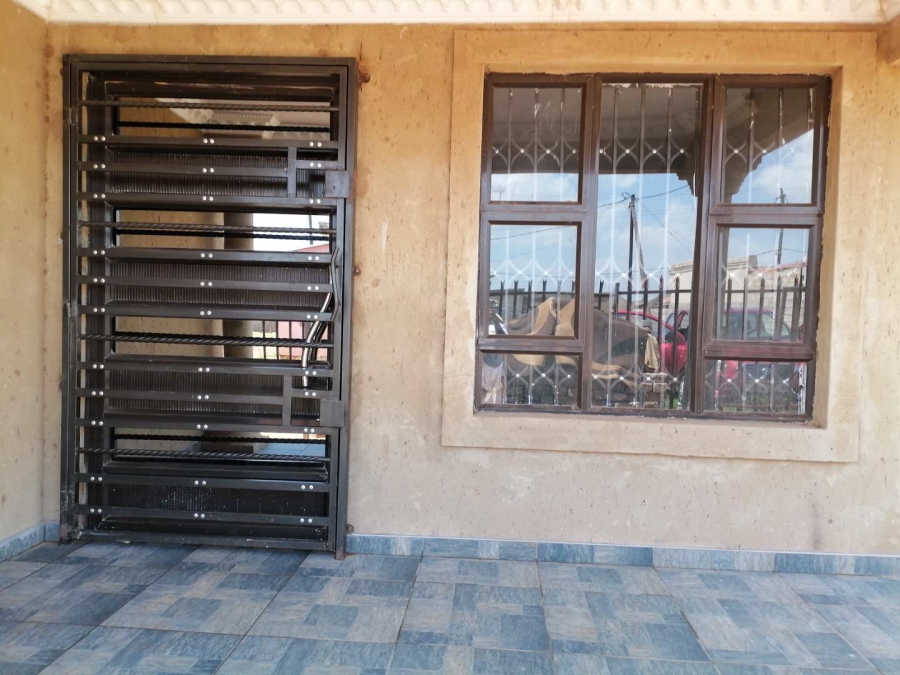 To Let 3 Bedroom Property for Rent in Tsakane Gauteng