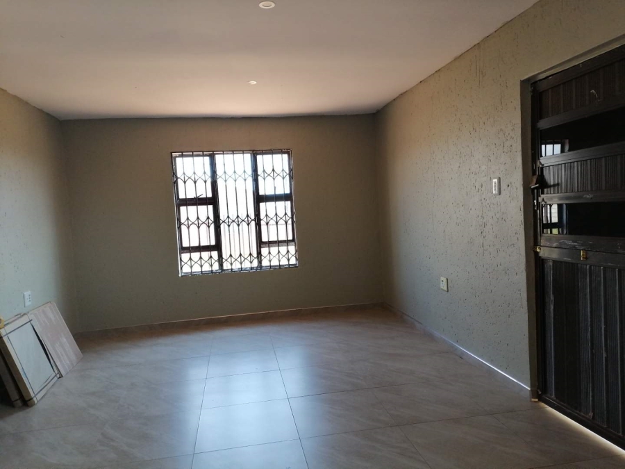 To Let 3 Bedroom Property for Rent in Tsakane Gauteng