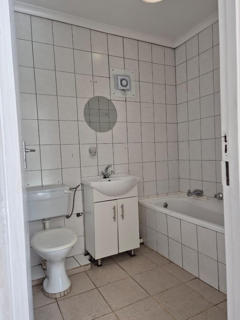 2 Bedroom Property for Sale in Albemarle Gauteng