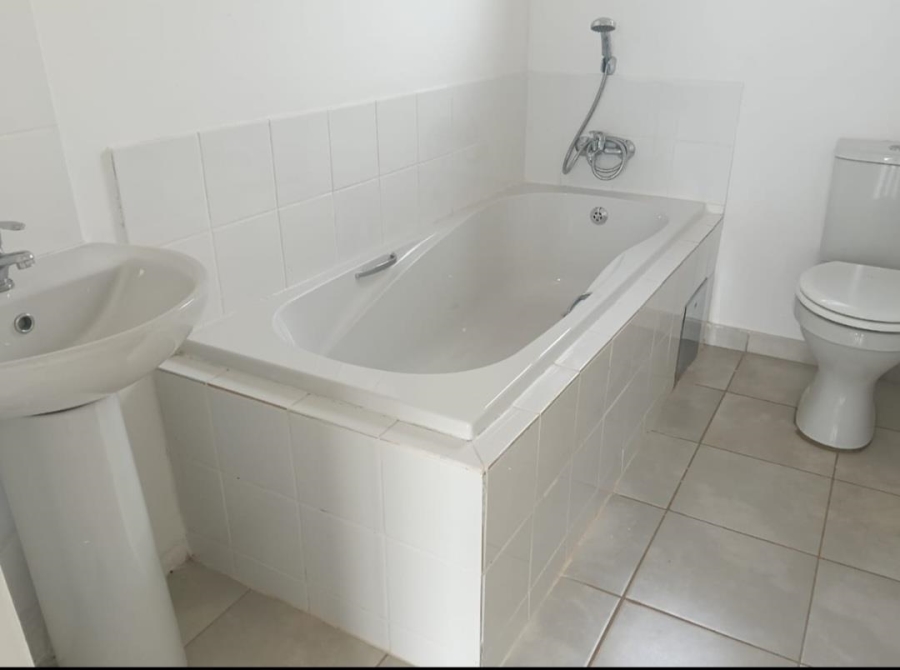 3 Bedroom Property for Sale in Windmill Park Gauteng