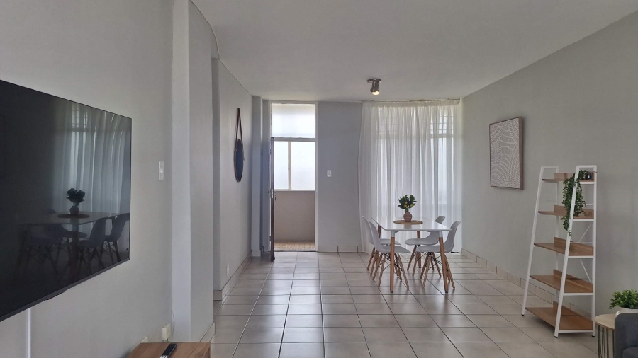 To Let 2 Bedroom Property for Rent in Constantia Kloof Gauteng