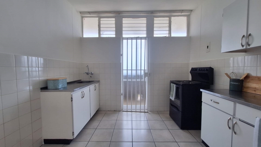 To Let 2 Bedroom Property for Rent in Constantia Kloof Gauteng