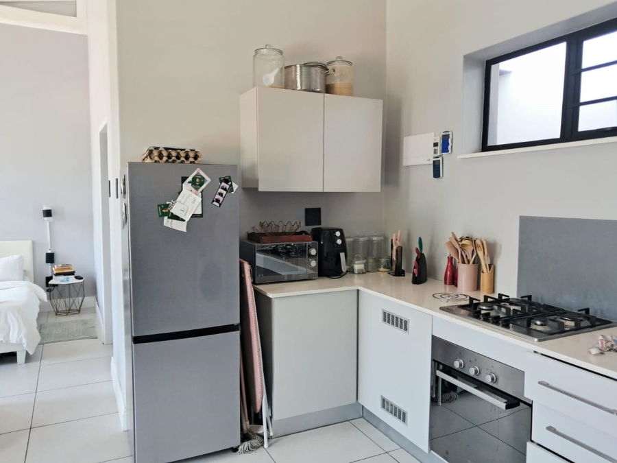 1 Bedroom Property for Sale in Ferndale Gauteng