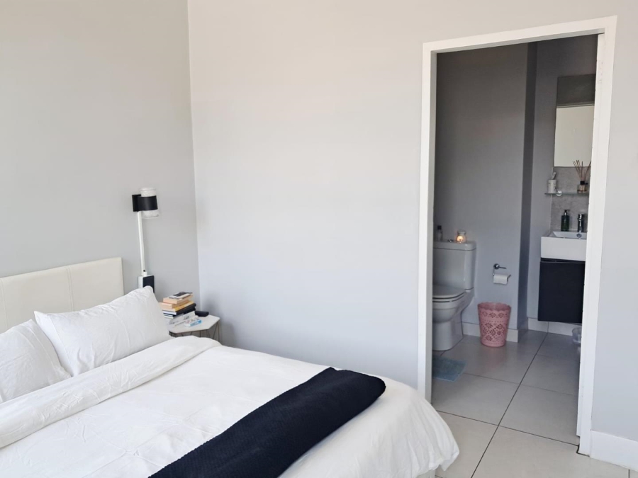 1 Bedroom Property for Sale in Ferndale Gauteng