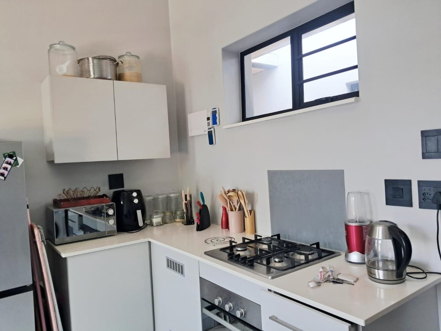 1 Bedroom Property for Sale in Ferndale Gauteng