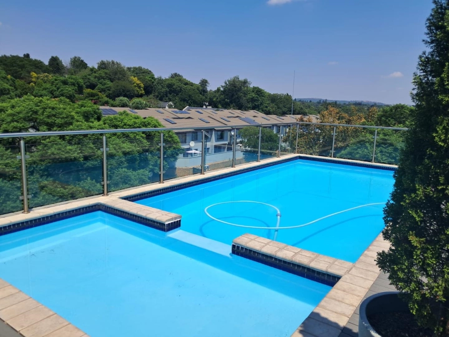 1 Bedroom Property for Sale in Ferndale Gauteng