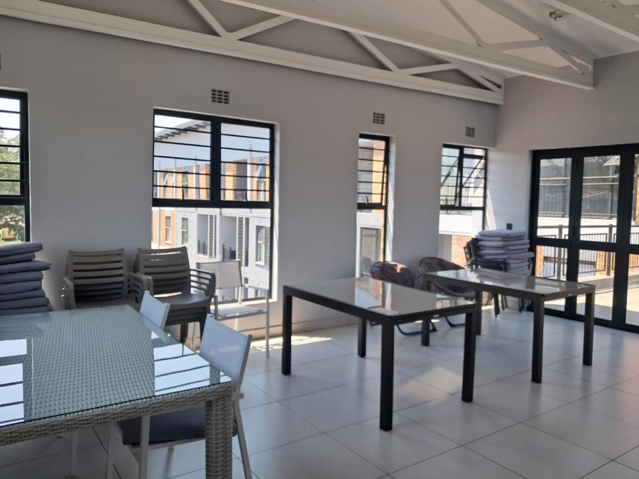 1 Bedroom Property for Sale in Ferndale Gauteng