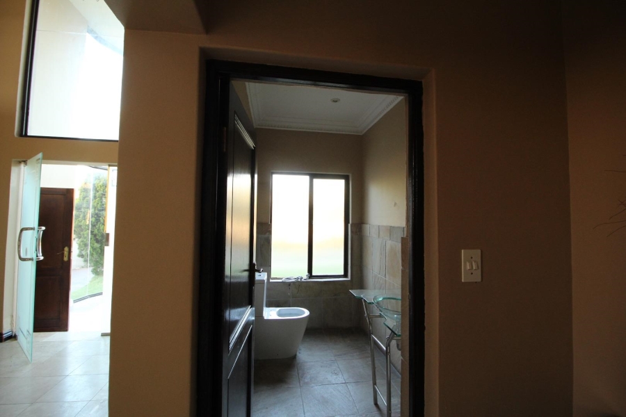 4 Bedroom Property for Sale in Blue Valley Golf Estate Gauteng