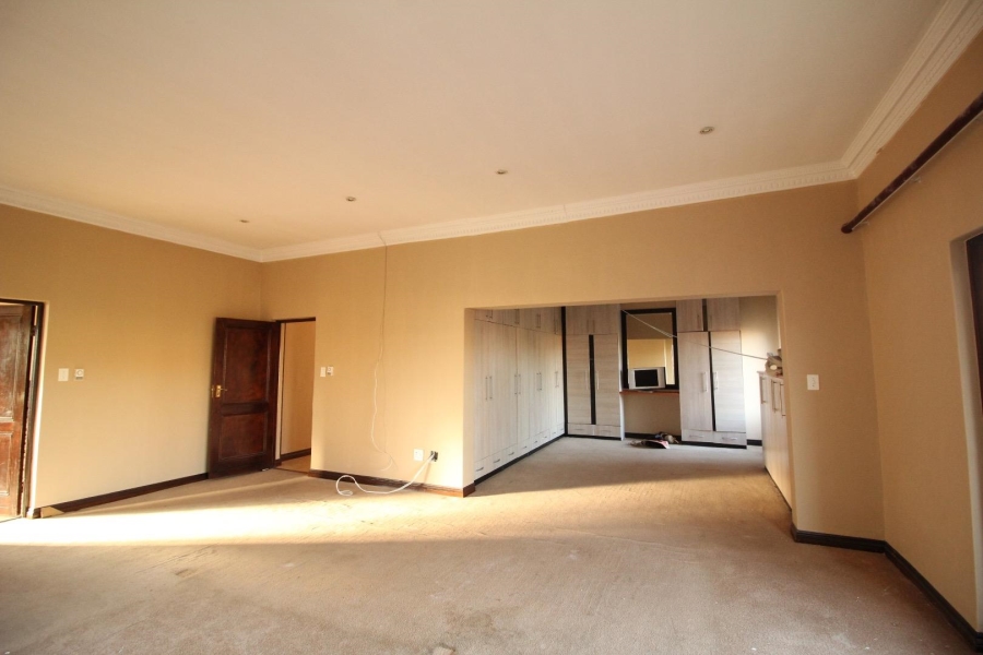 4 Bedroom Property for Sale in Blue Valley Golf Estate Gauteng