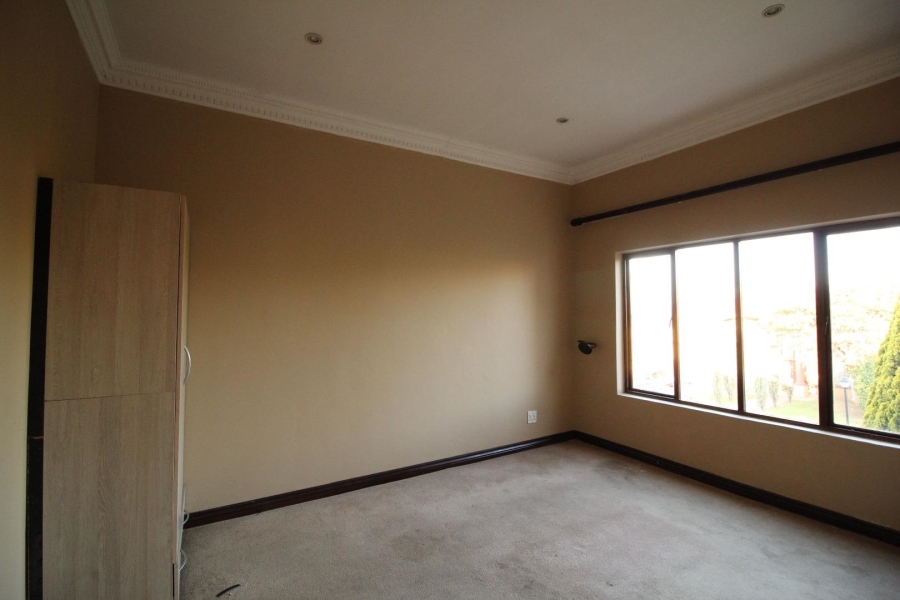 4 Bedroom Property for Sale in Blue Valley Golf Estate Gauteng